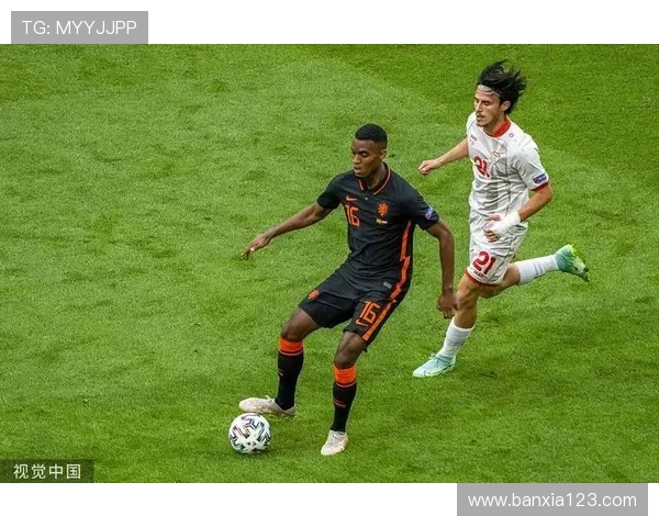 库杜斯：从北西兰新星到阿贾克斯王牌的生涯阶段解析