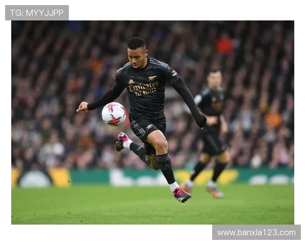 特罗萨德无球跑动与空间利用解析 特罗萨德无球跑动与空间利用解析