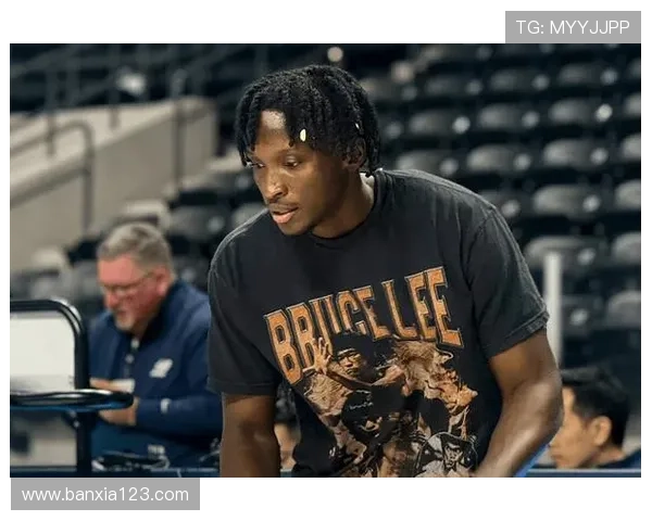 奥拉迪波无球跑动制造防守混乱，3D属性成球队外线关键