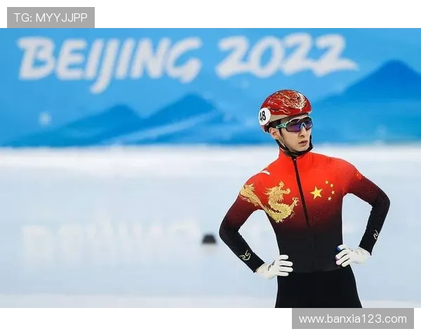 武大靖冰场上飞起来，生活中竟然连零食都得分秒计算？